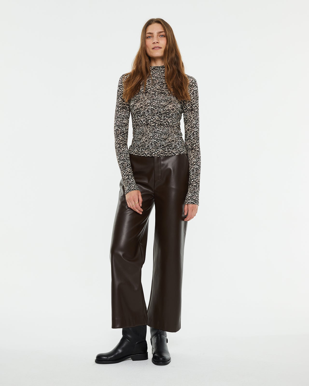 pantalon en simili cuir