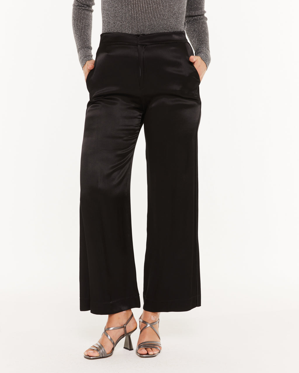 Pantalón tipo traje