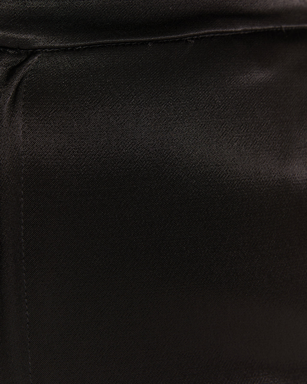 Pantalón tipo traje