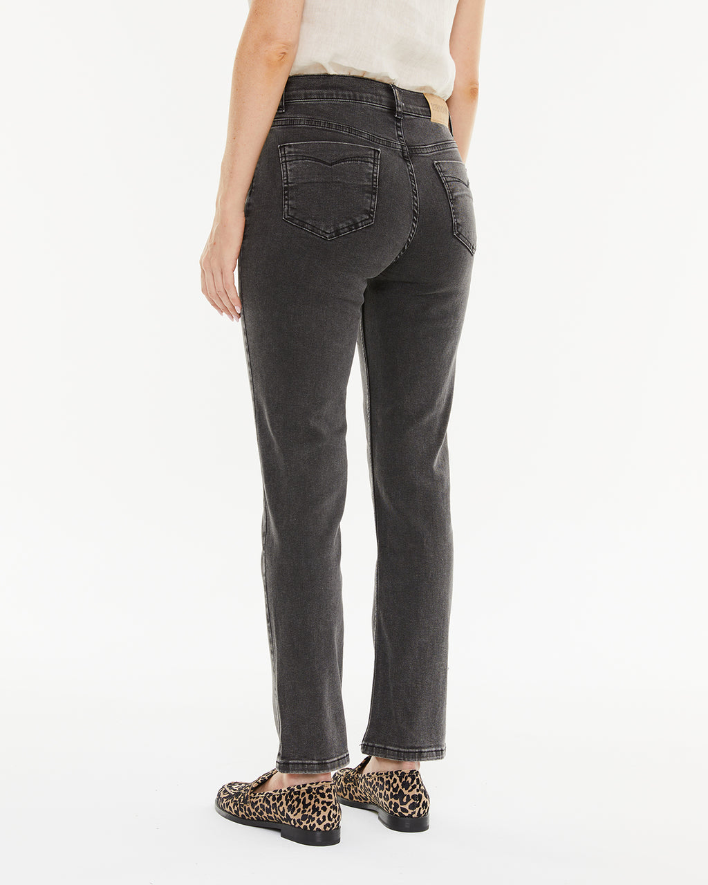 Pantalón denim bolsillos tipo vivo