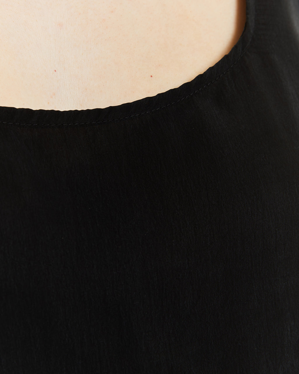 Top de tirantes con tejido de cupro