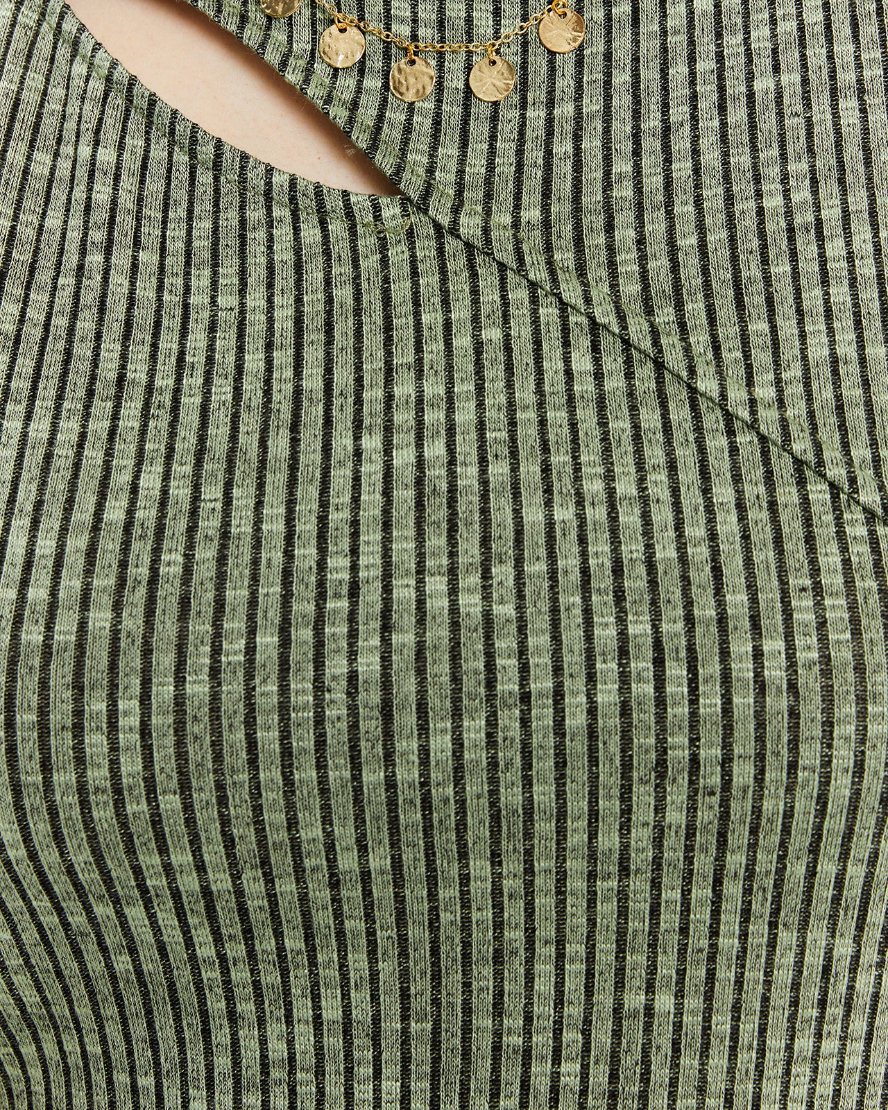 Vestido canalé cut-out