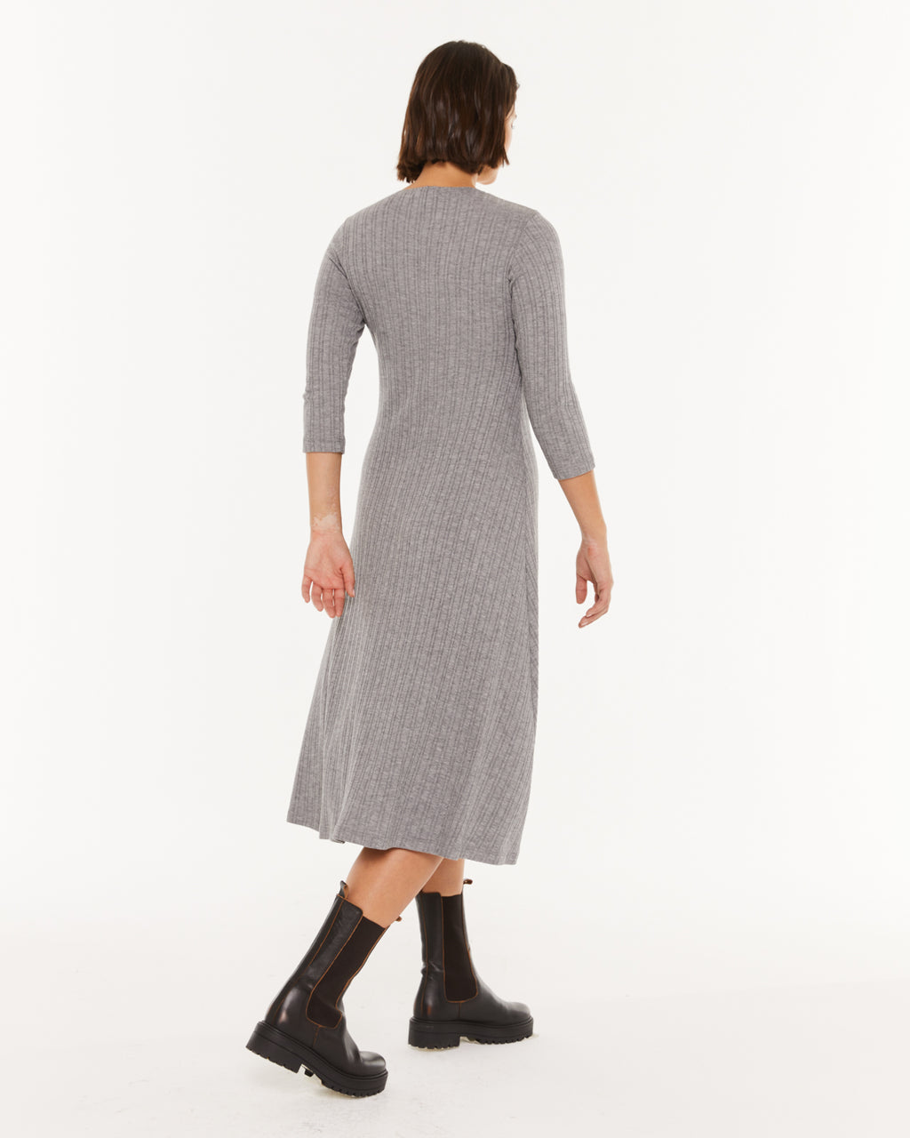 Vestido canalé con forma evasé