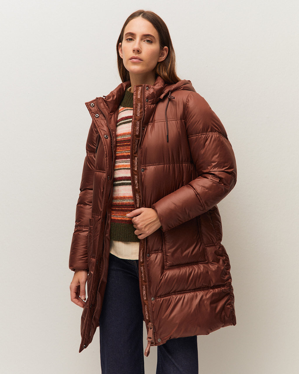 Anorak largo con capucha