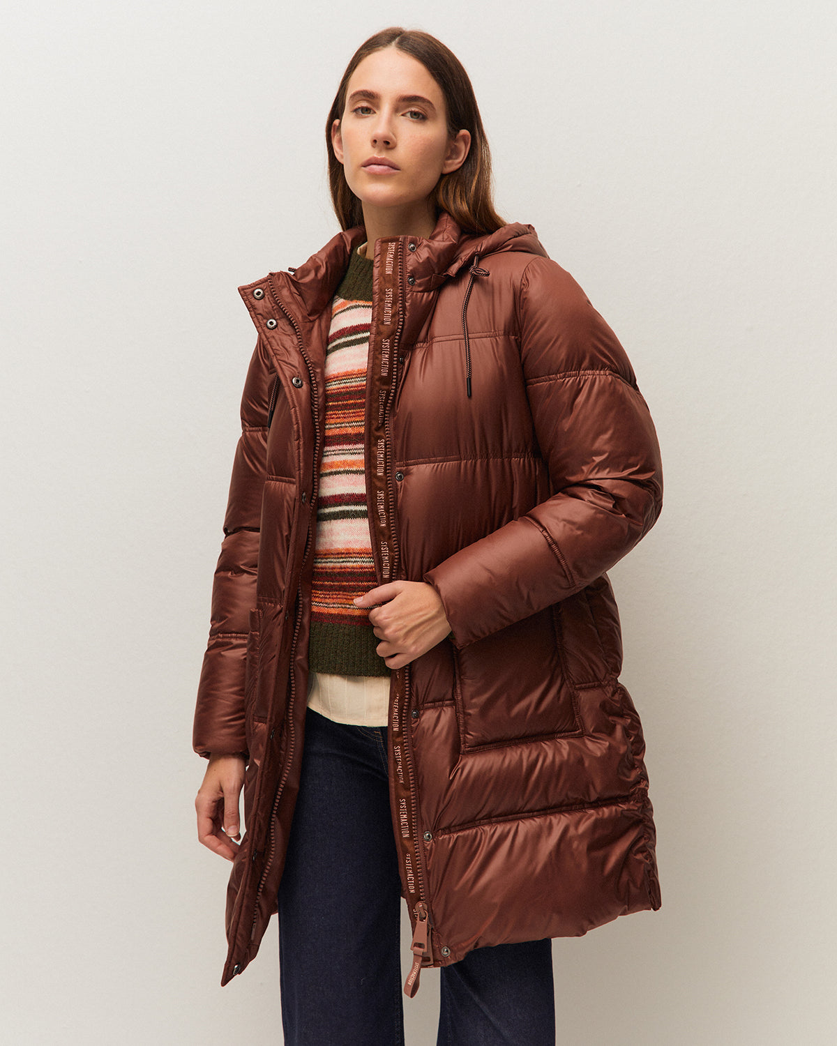 Anorak largo con capucha
