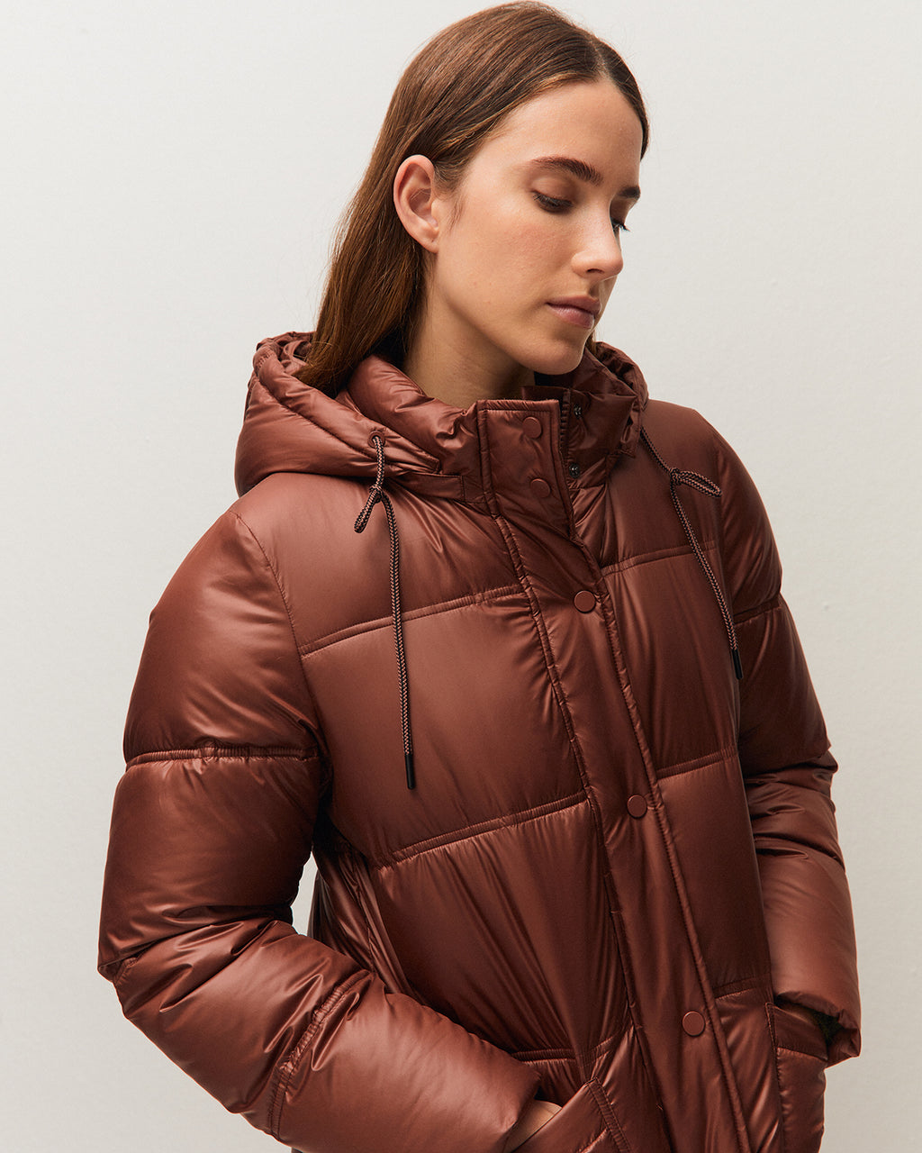 Anorak largo con capucha