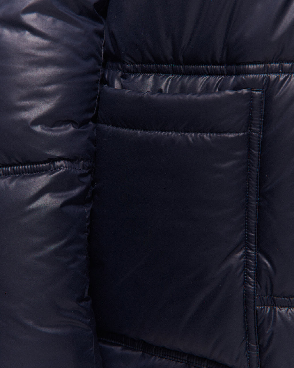 Anorak largo con capucha