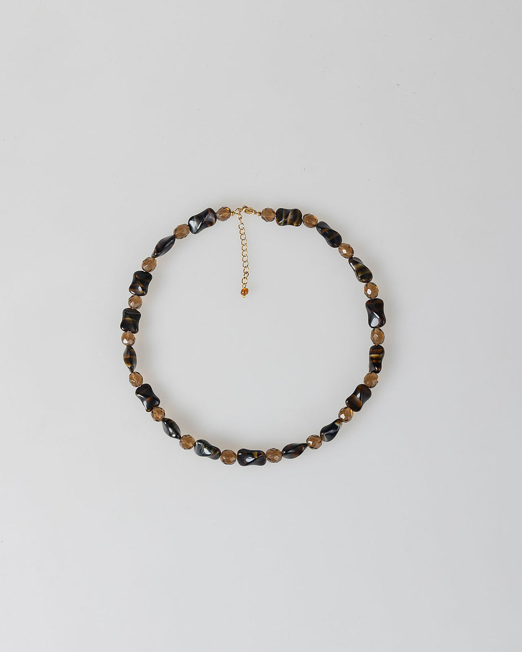 Collar piedras  marrón