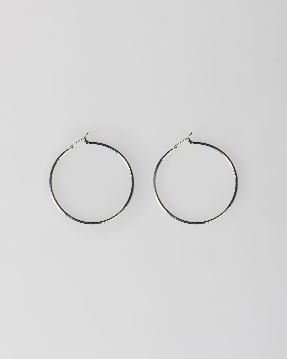 Pendientes de aro plateados