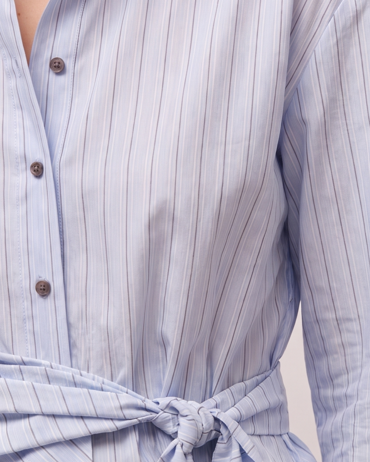 Camisa rayas detalle lazo en la cintura