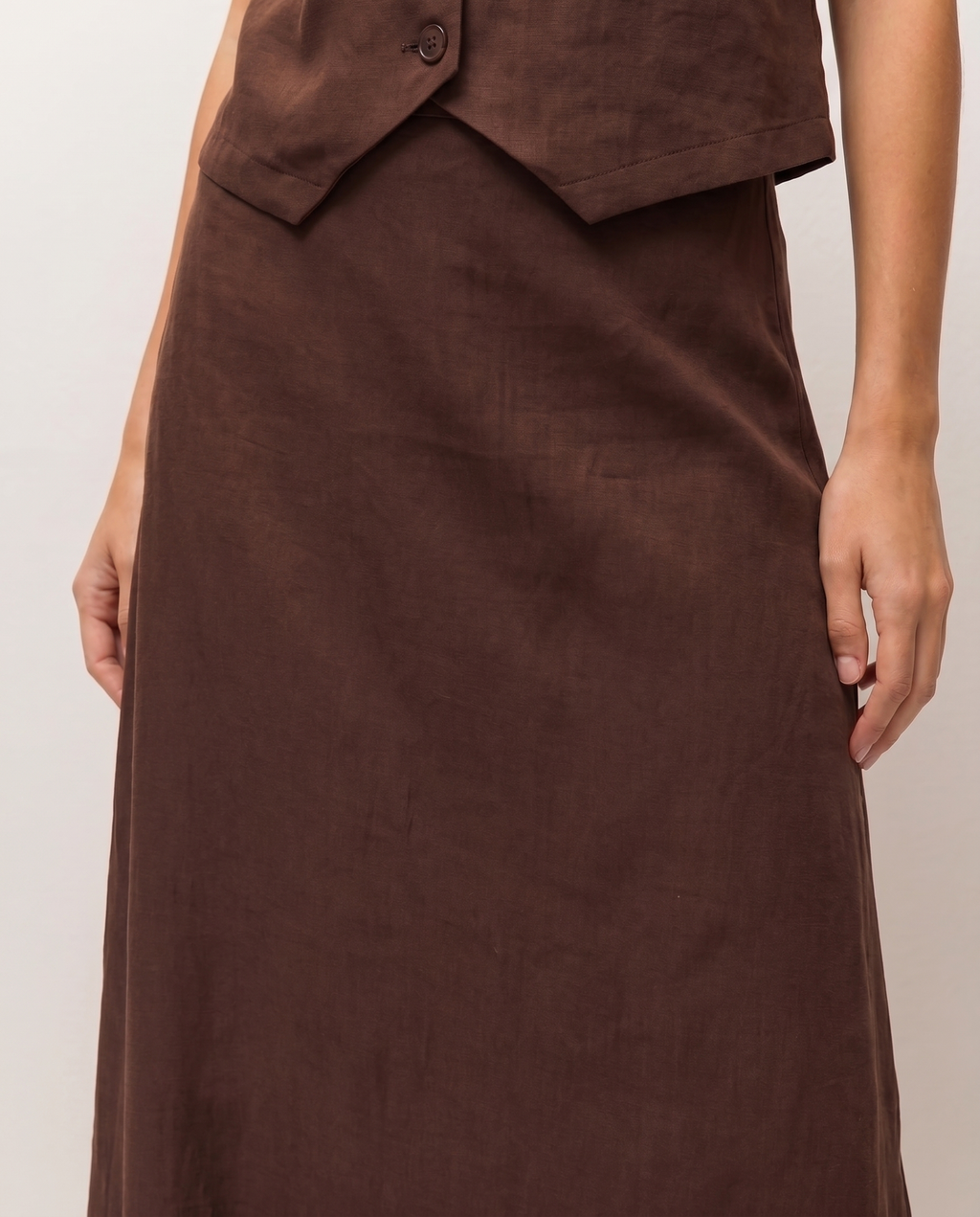 Long skirt with zipper