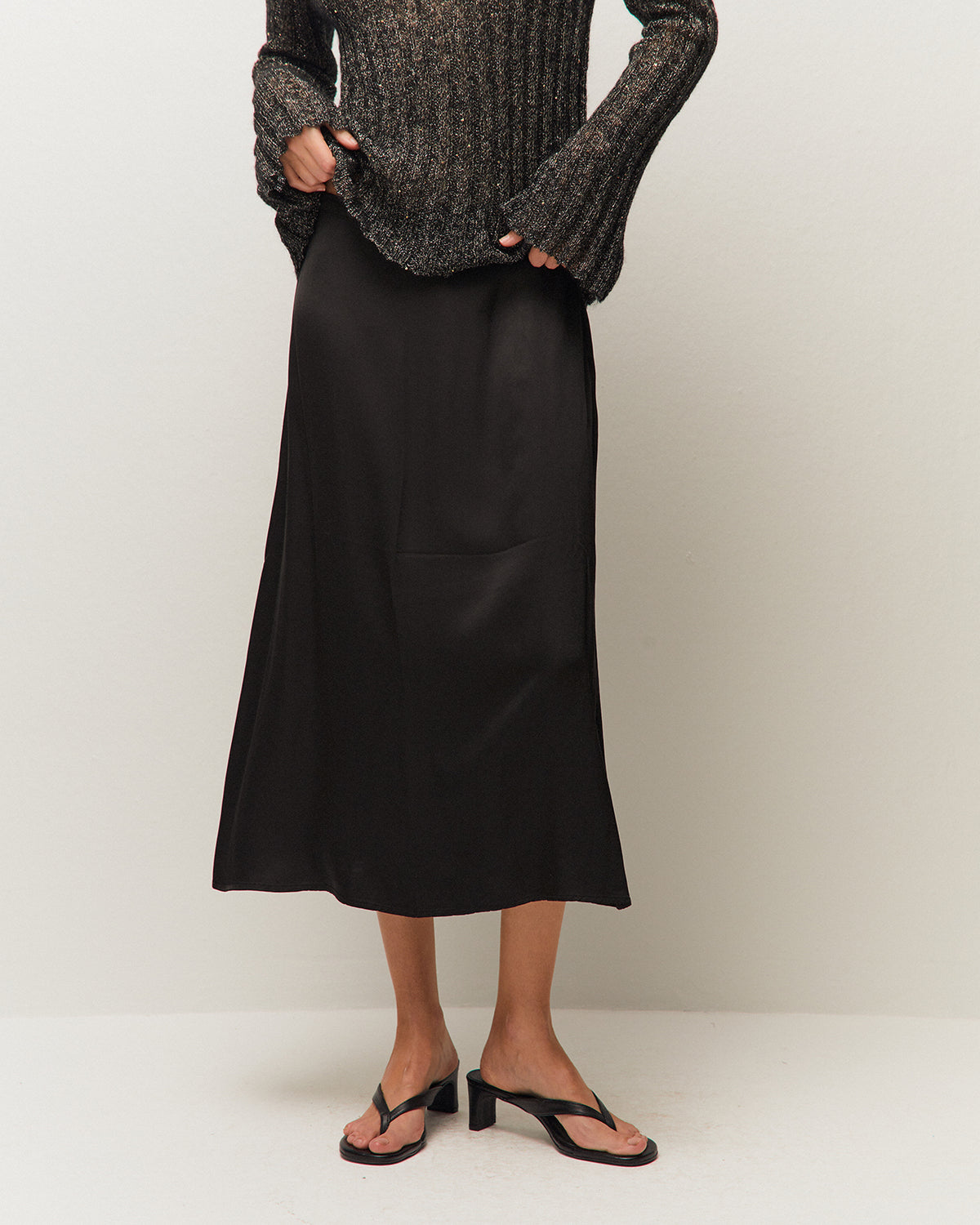 Falda midi efecto desgastado con cremallera lateral