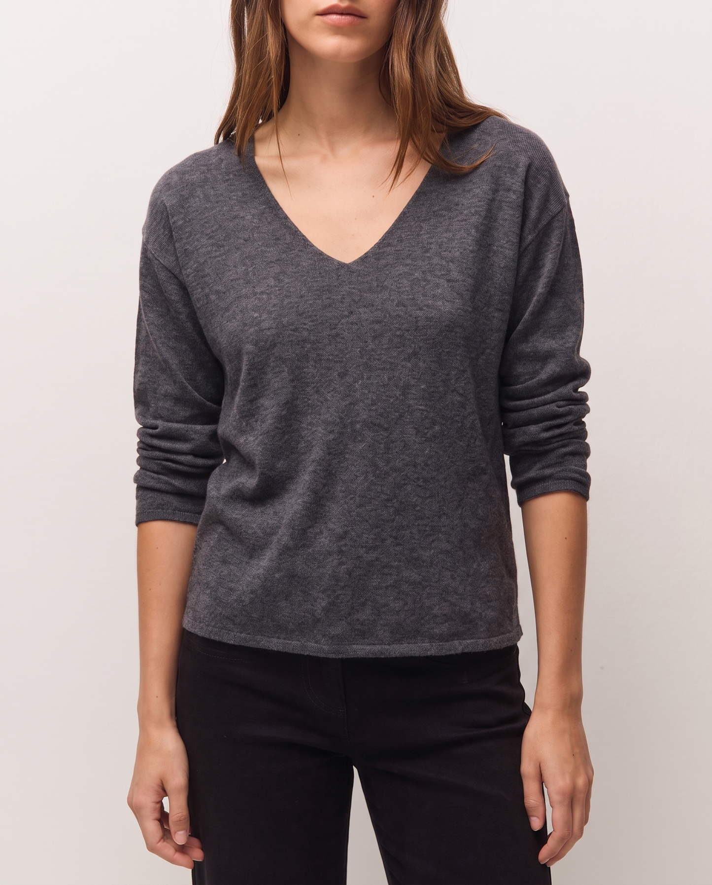 Jersey básico fino escote pico