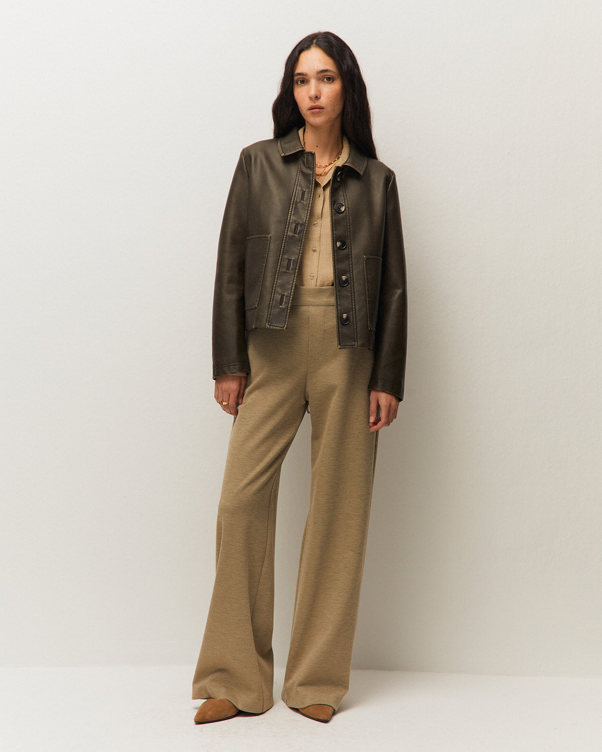 Cazadora escote camisero con botones