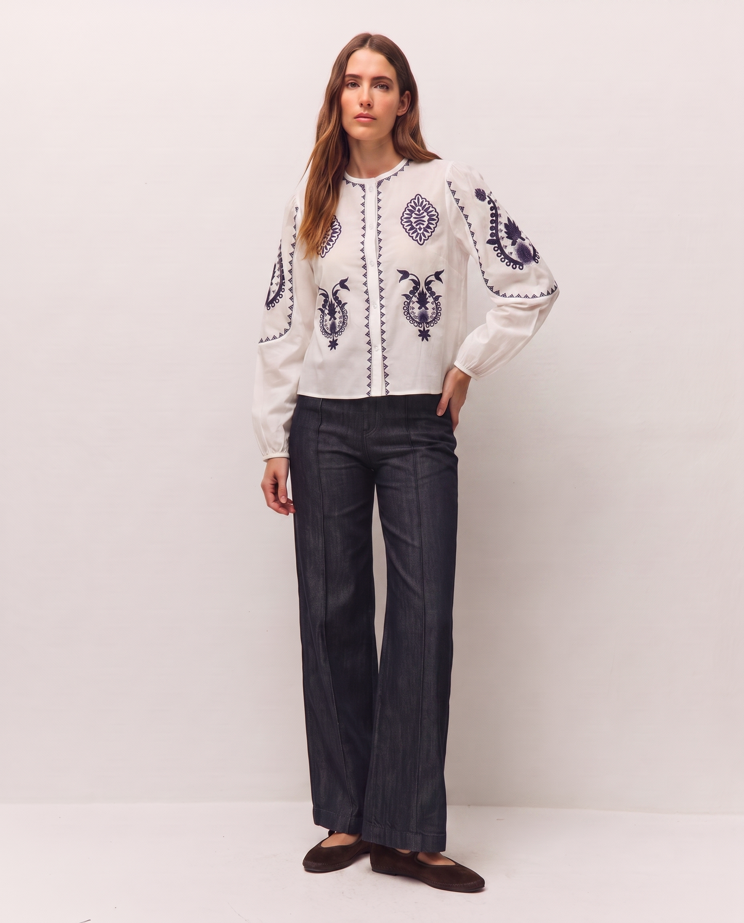Pantalón denim ancho