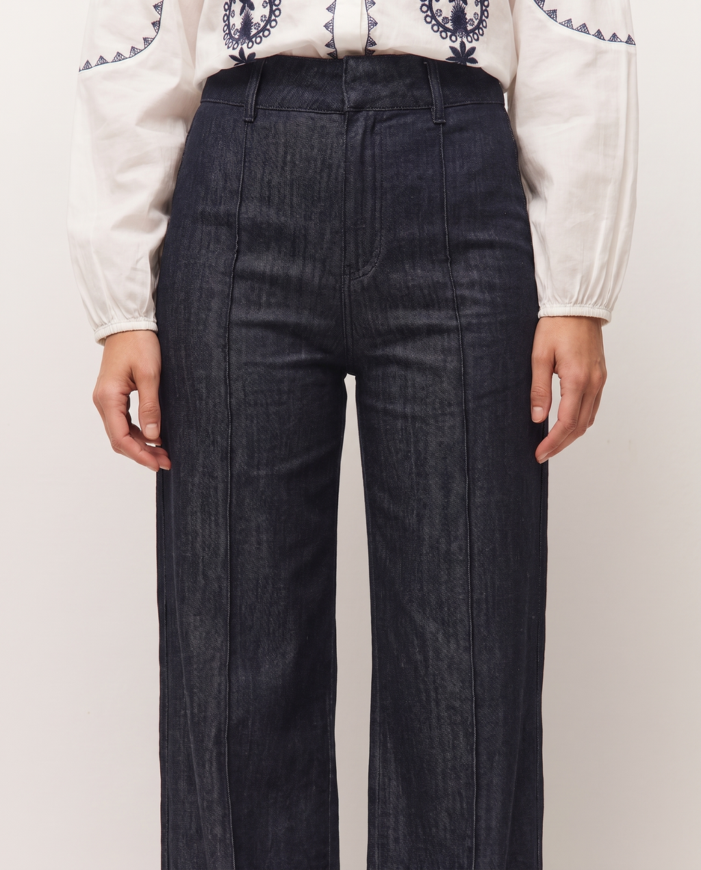 Pantalón denim ancho