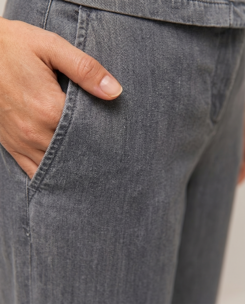 Pantalón fluido