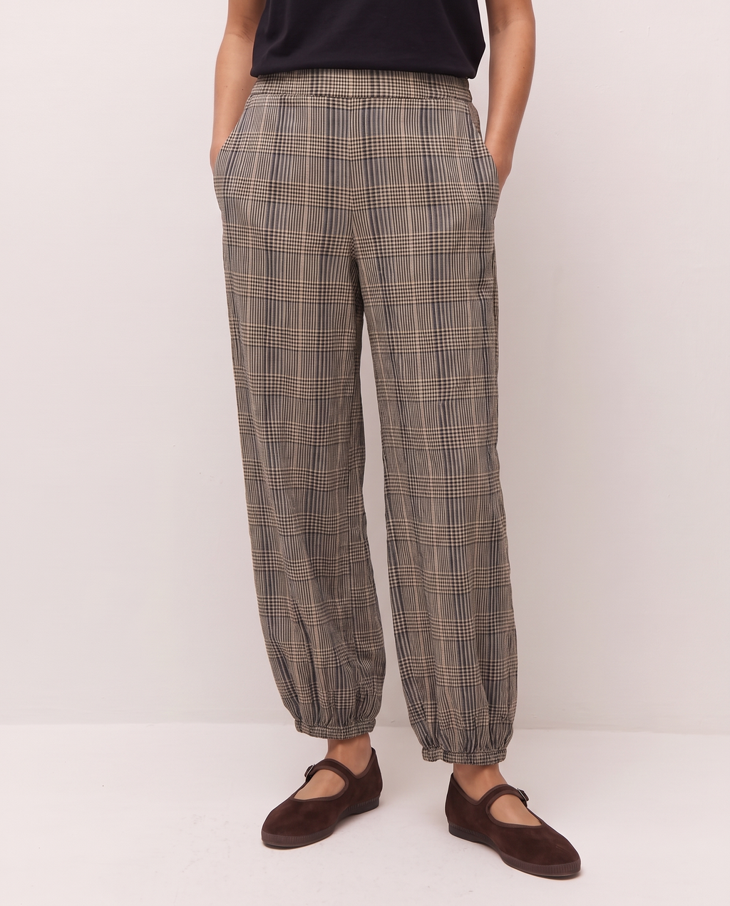 Pantalón cuadros bombacho