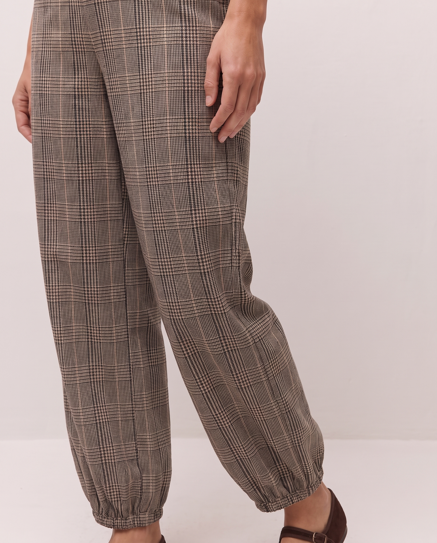 Pantalón cuadros bombacho