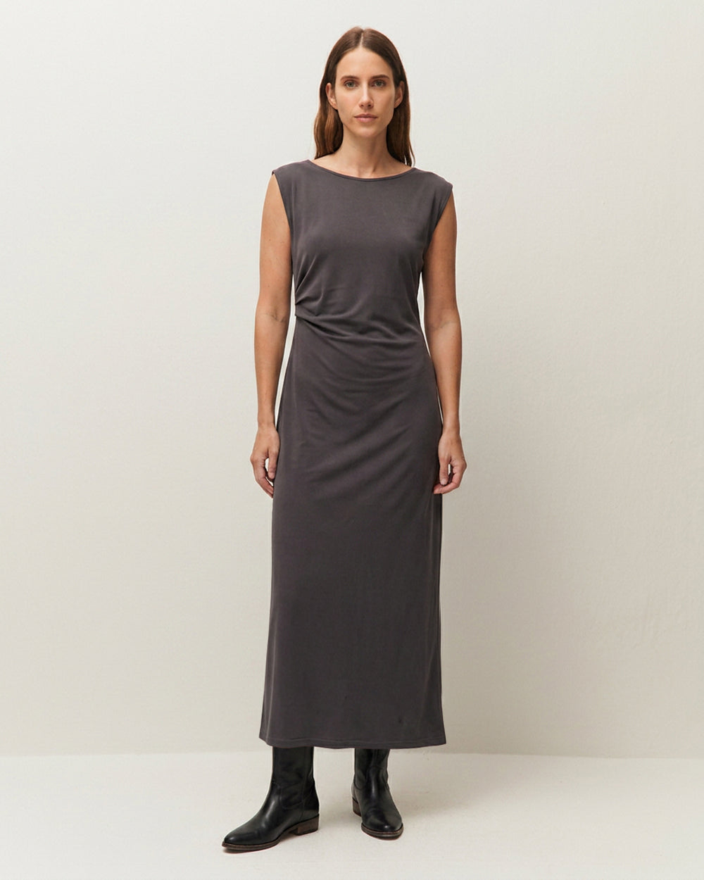 Vestido midi de tirantes