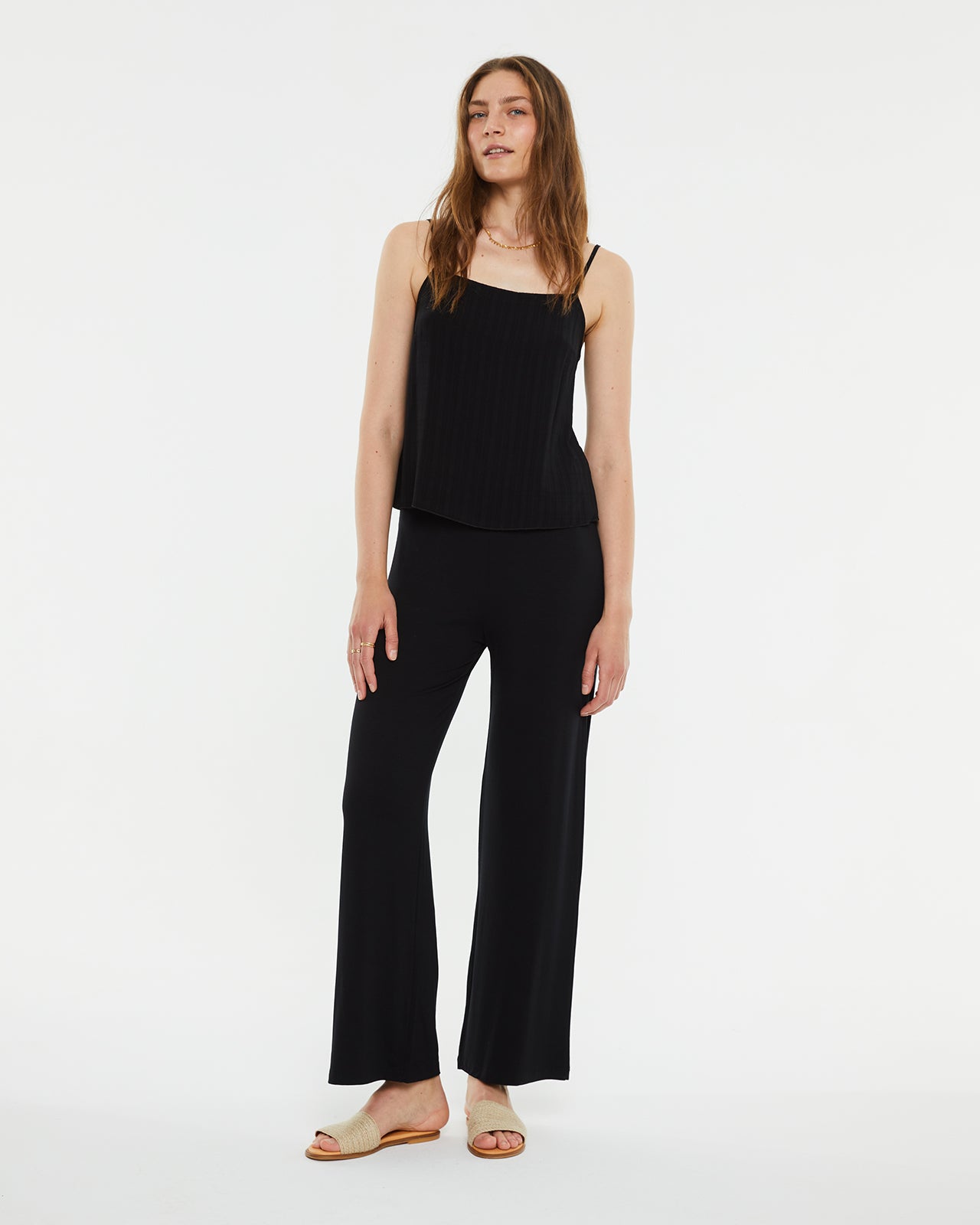 Relaxed fit wide-leg trousers with pockets