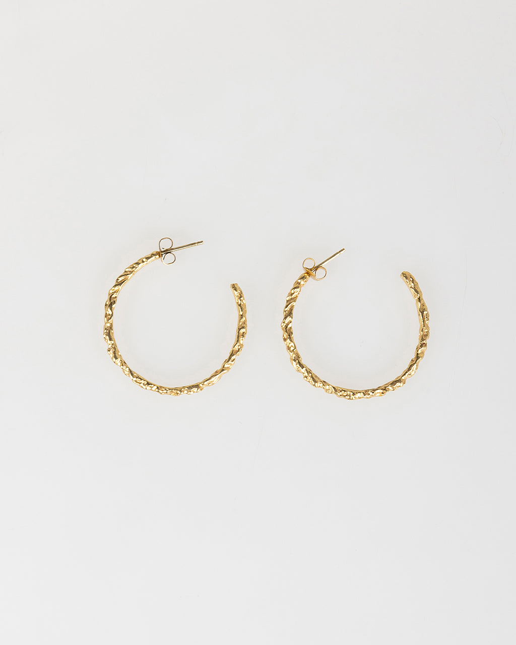 Hoop earrings with relief