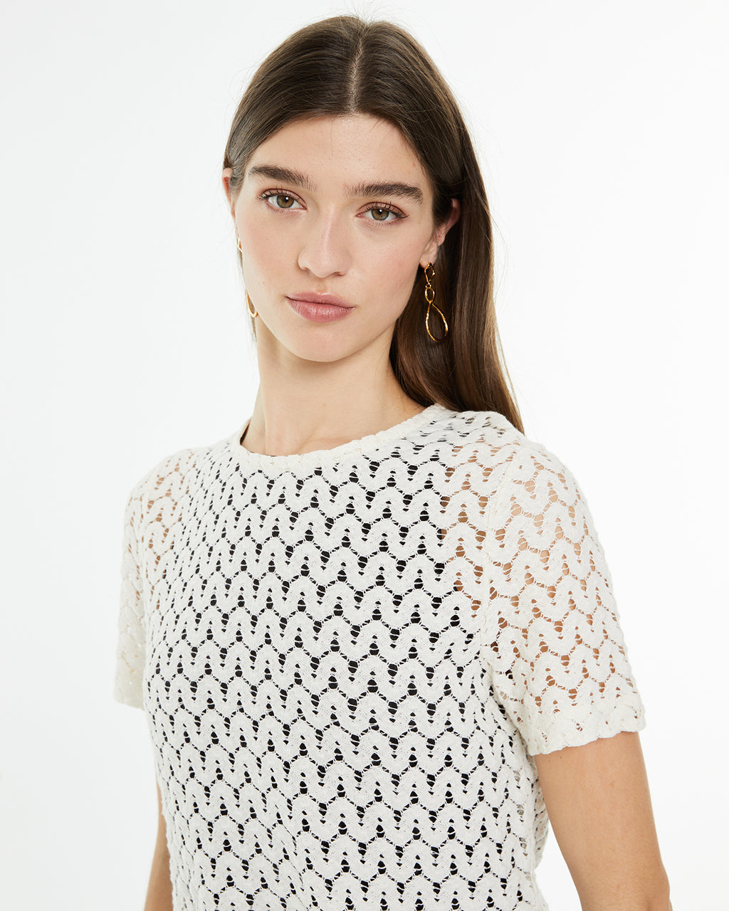 Short-sleeved openwork T-shirt with round neckline