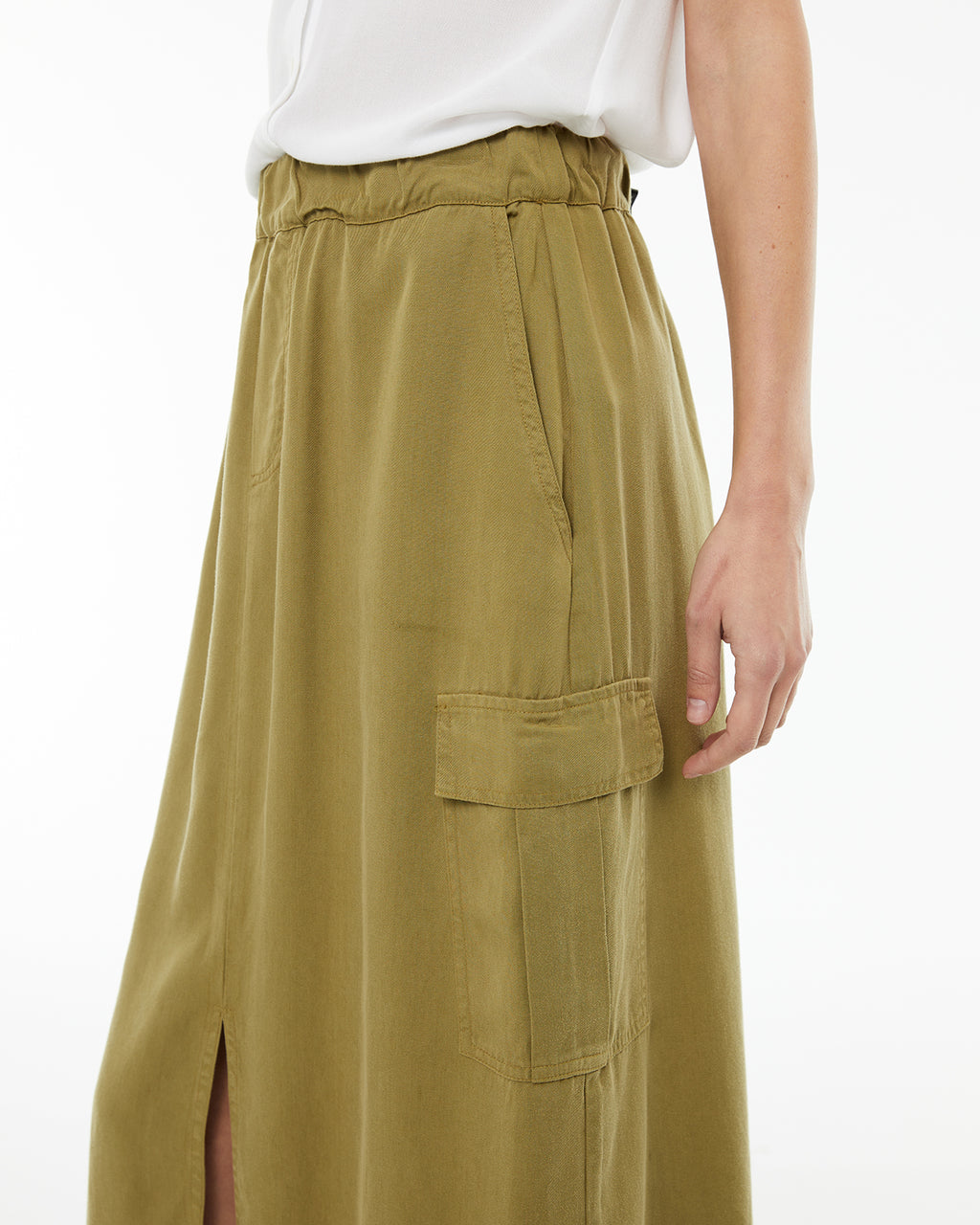 Long cargo skirt with front slit