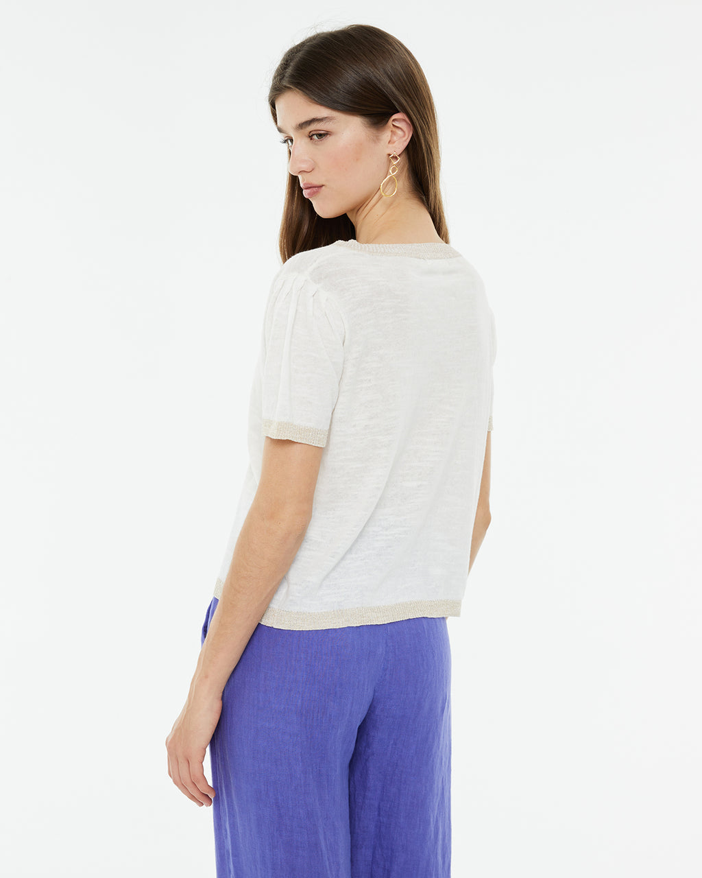 Short-sleeved V-neck sweater with neckline strap detail