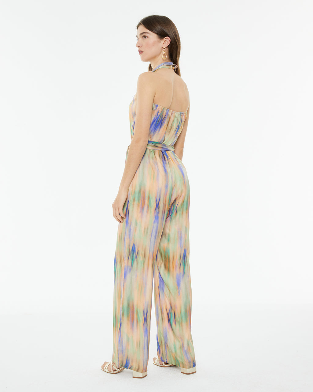 Long jumpsuit with halter neckline and belt