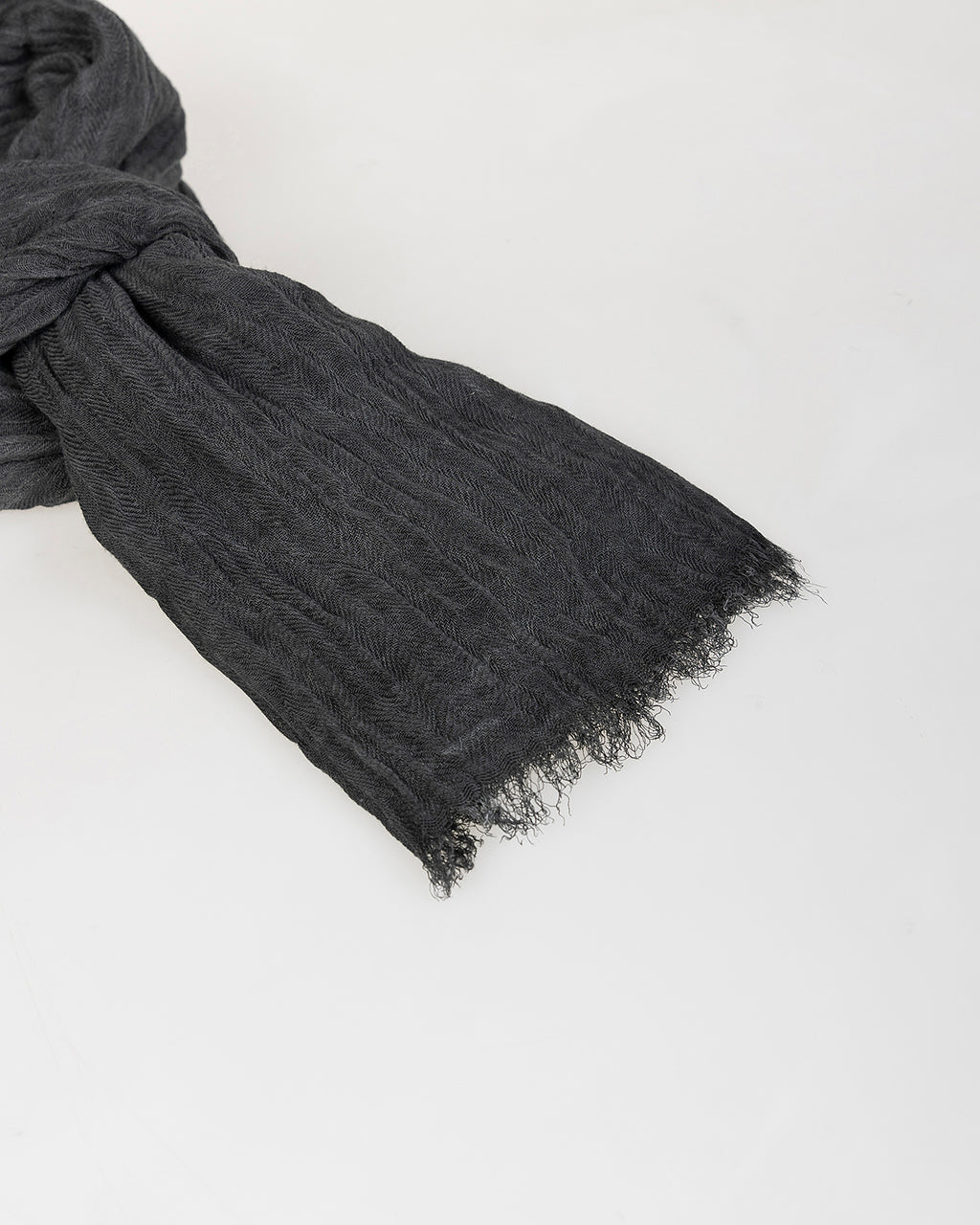 Grey scarf with worn effect