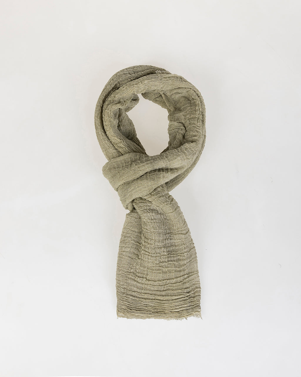 Basic wrinkled effect scarf