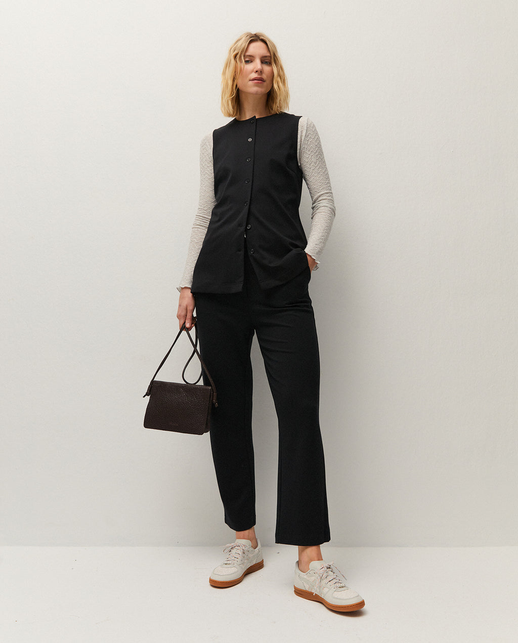 Chaleco con cuello caja