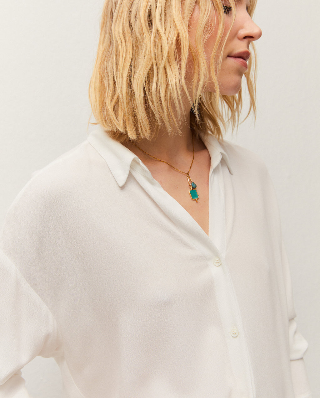 Camisa básica cuello camisero