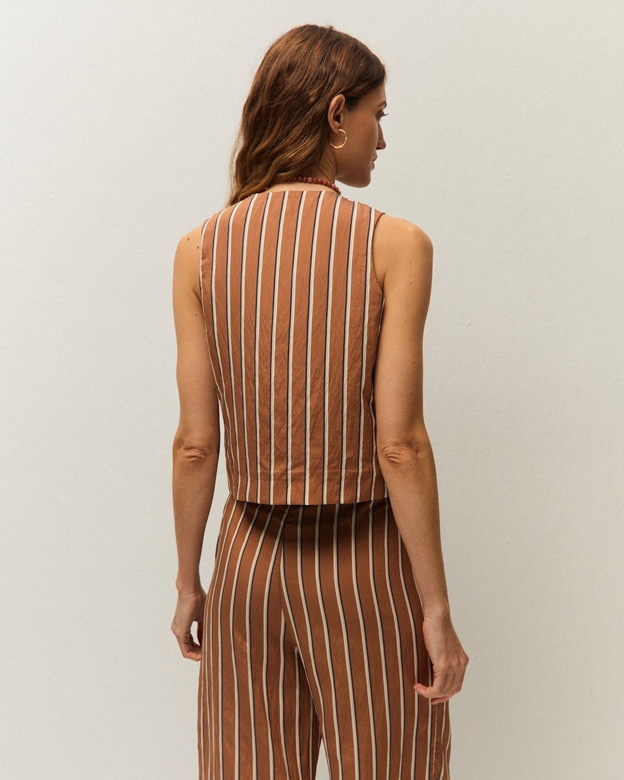 Chaleco rayas diplomáticas