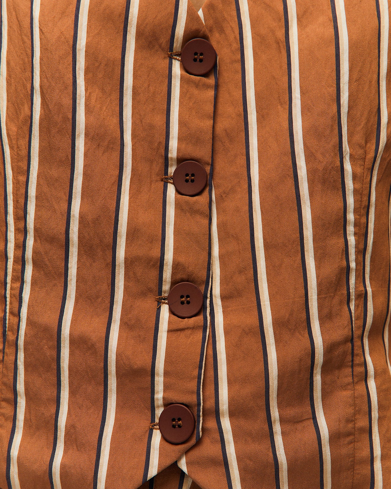 Chaleco rayas diplomáticas