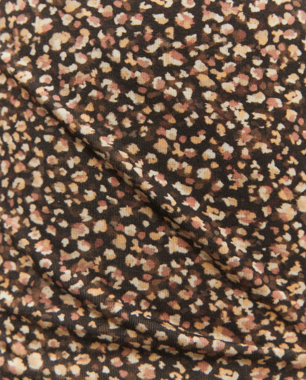 Camiseta estampado pequeño escote pico