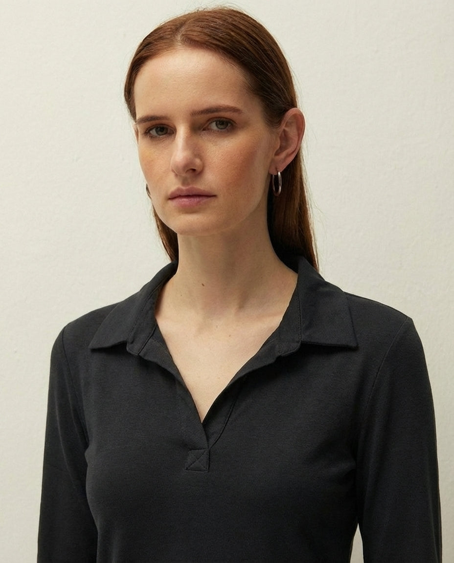 Camiseta escote polo