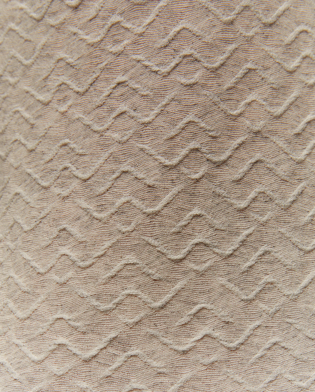 Camiseta abertura con textura