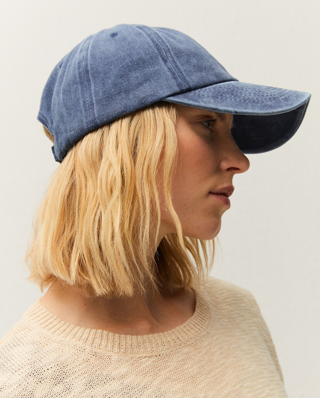 Gorra efecto tintura degastada