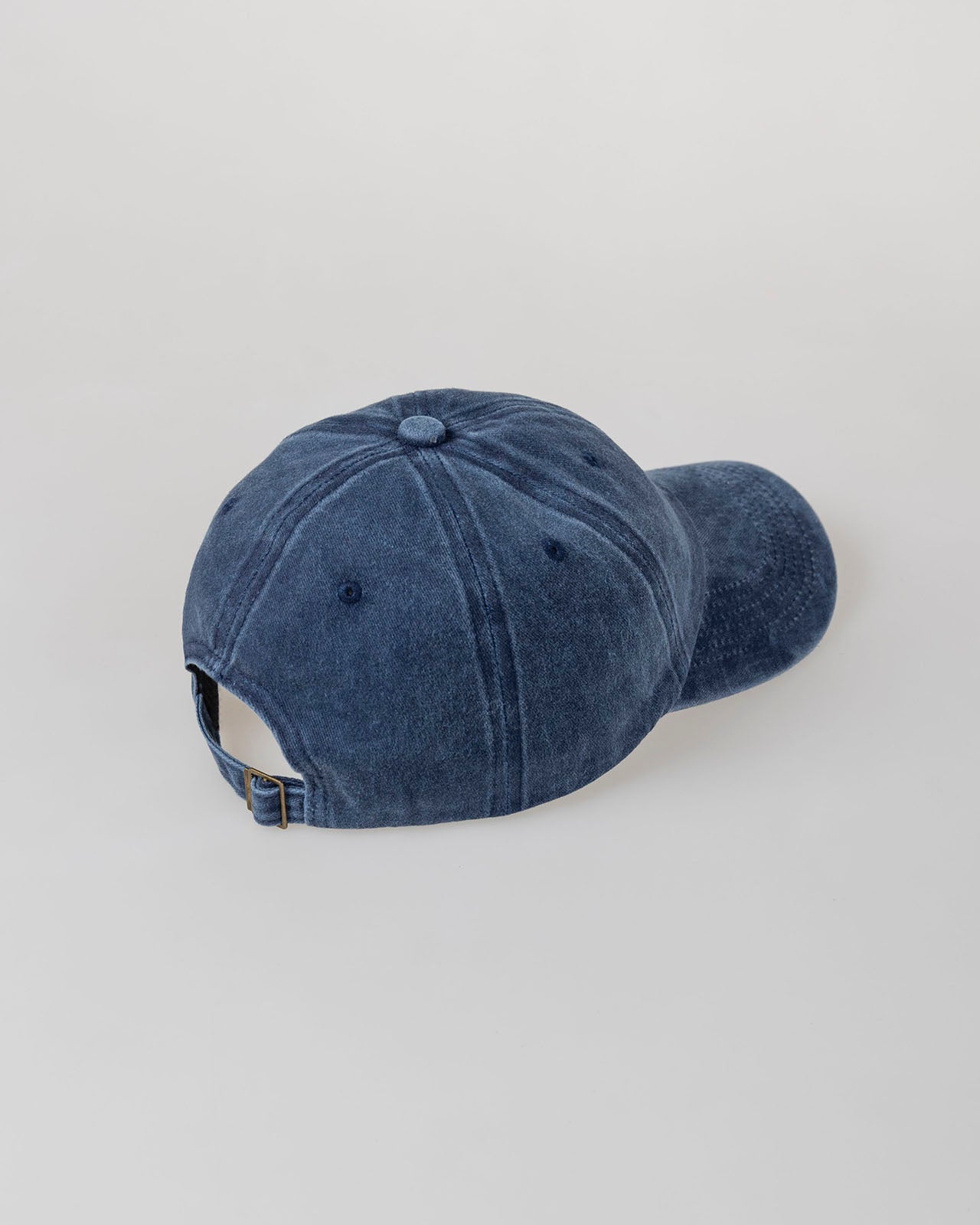 Gorra efecto tintura degastada