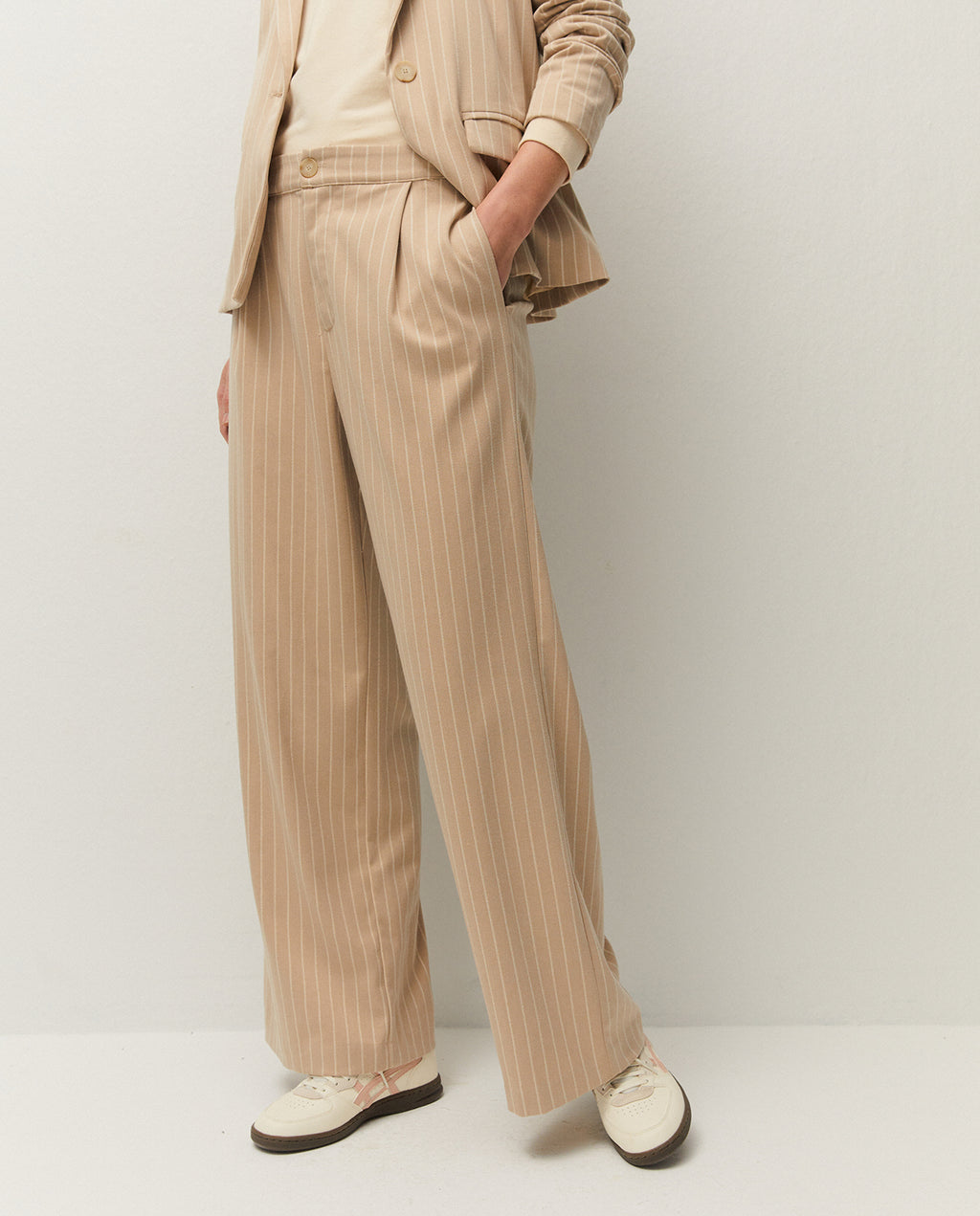 Pantalón raya dipolmática