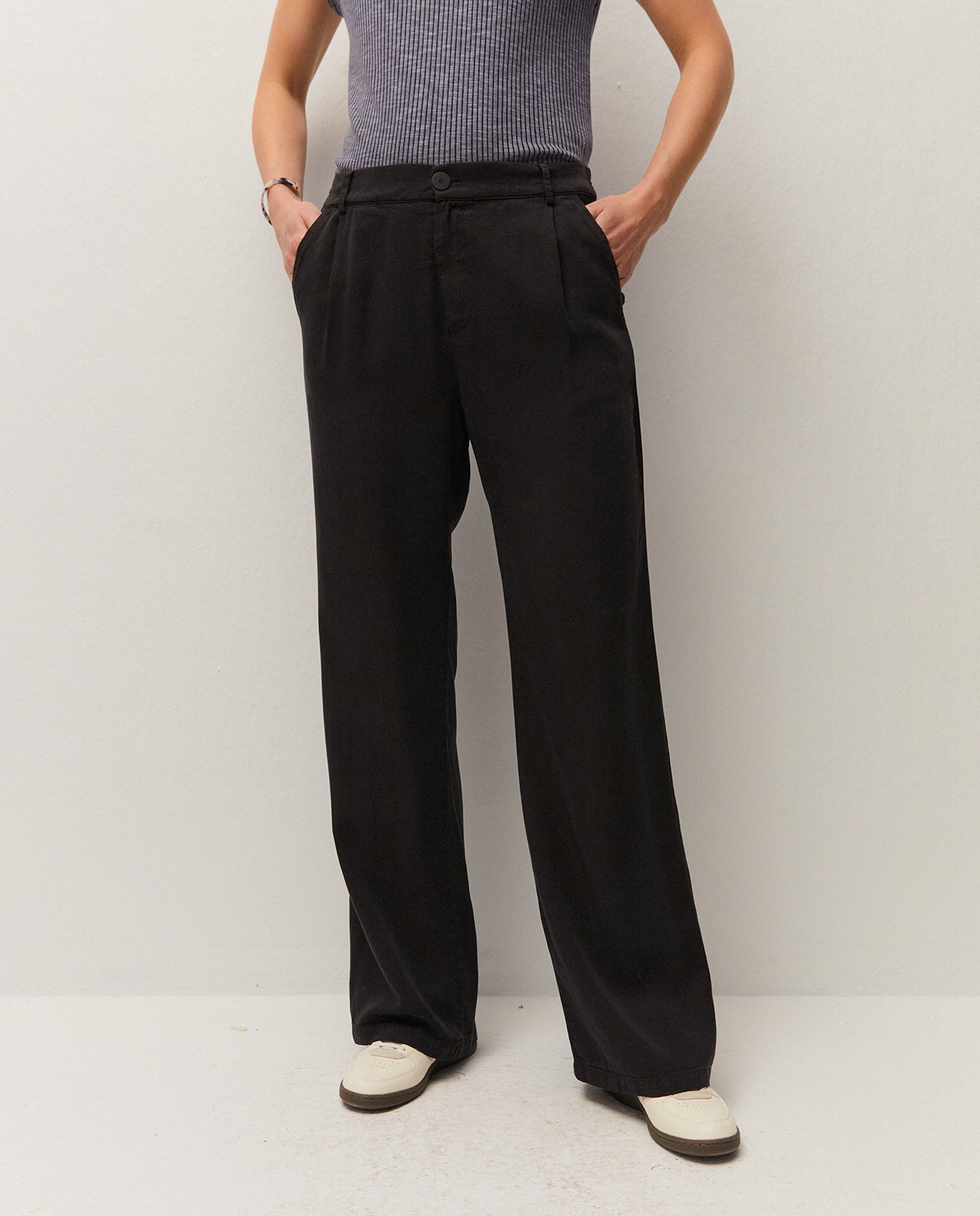 Pantalón pinzas fluido