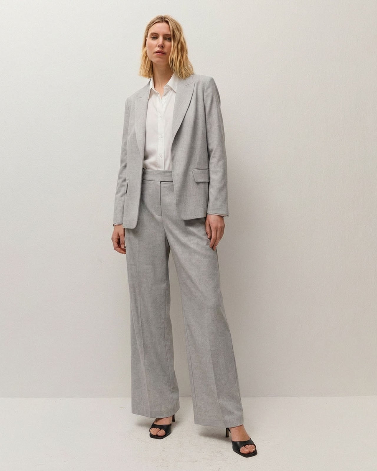 Pantalón traje fluido