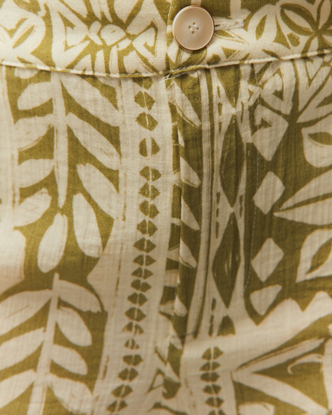 Pantalón estampado geometrico