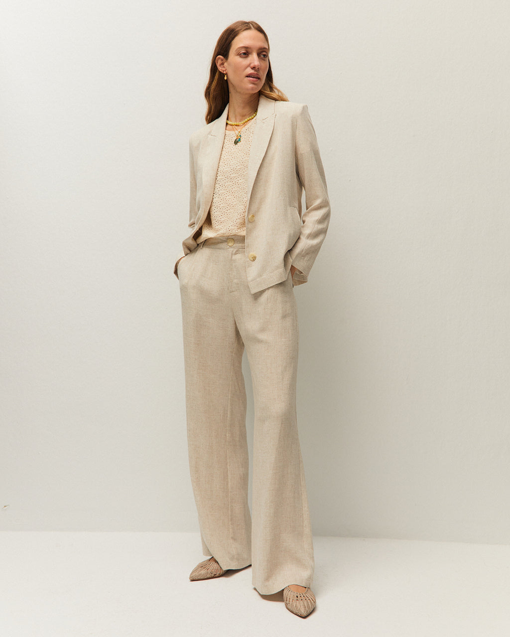 Pantalón lino con botón