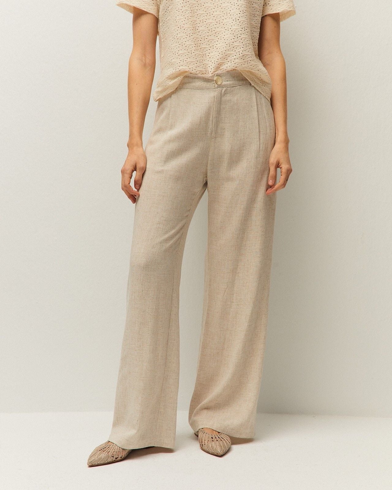 Pantalón lino con botón