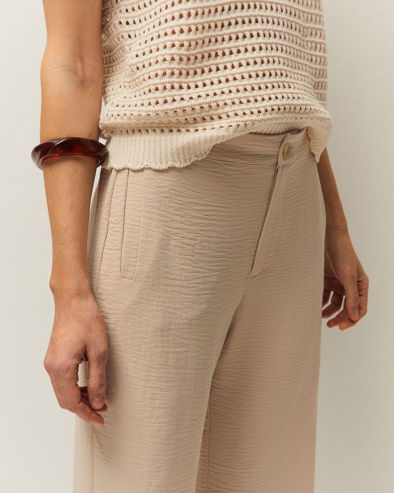 Pantalón recto fluido