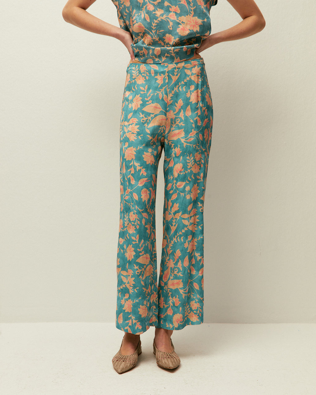 Pantalón estampado floral