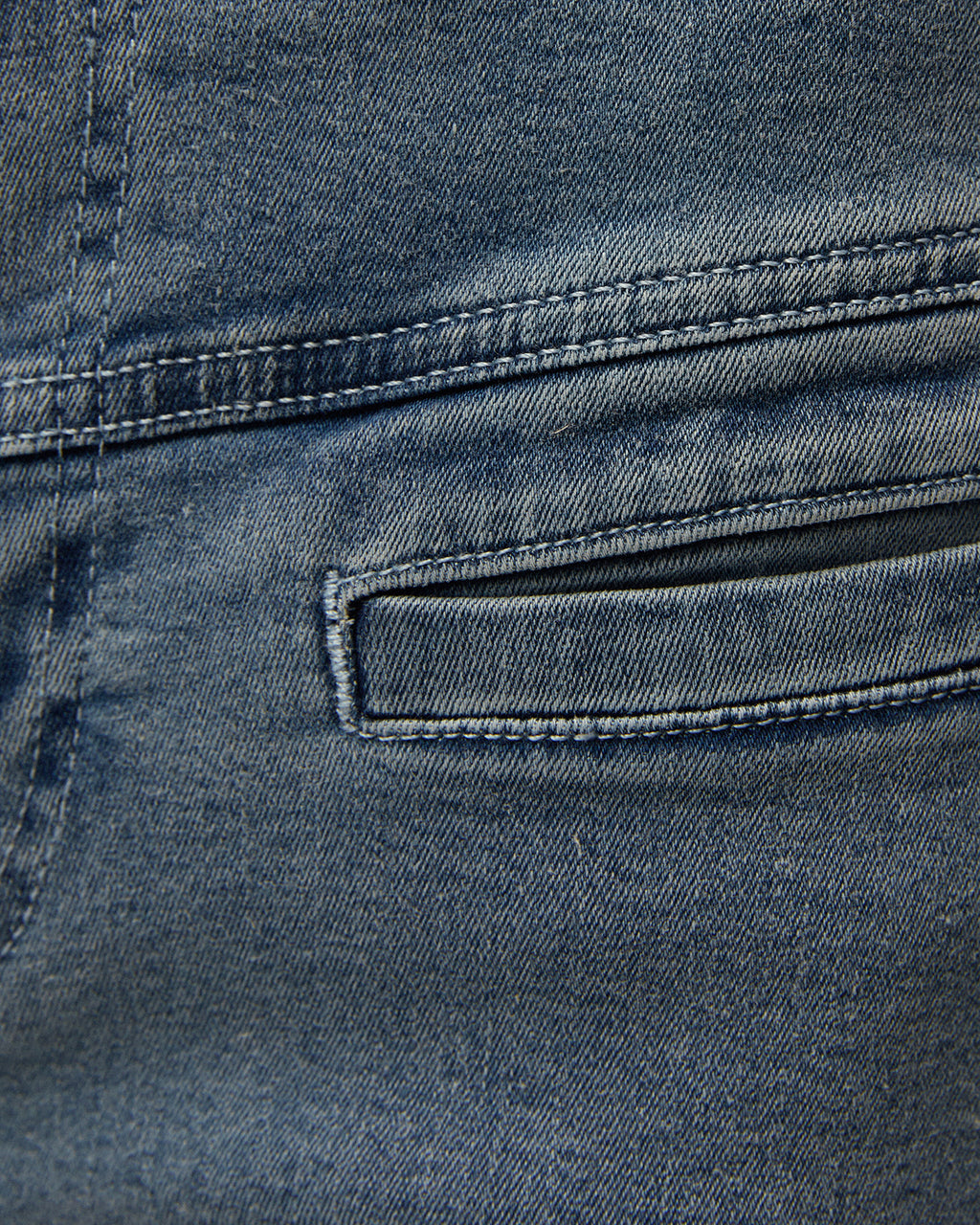 Denim bolsillos tipo vivo